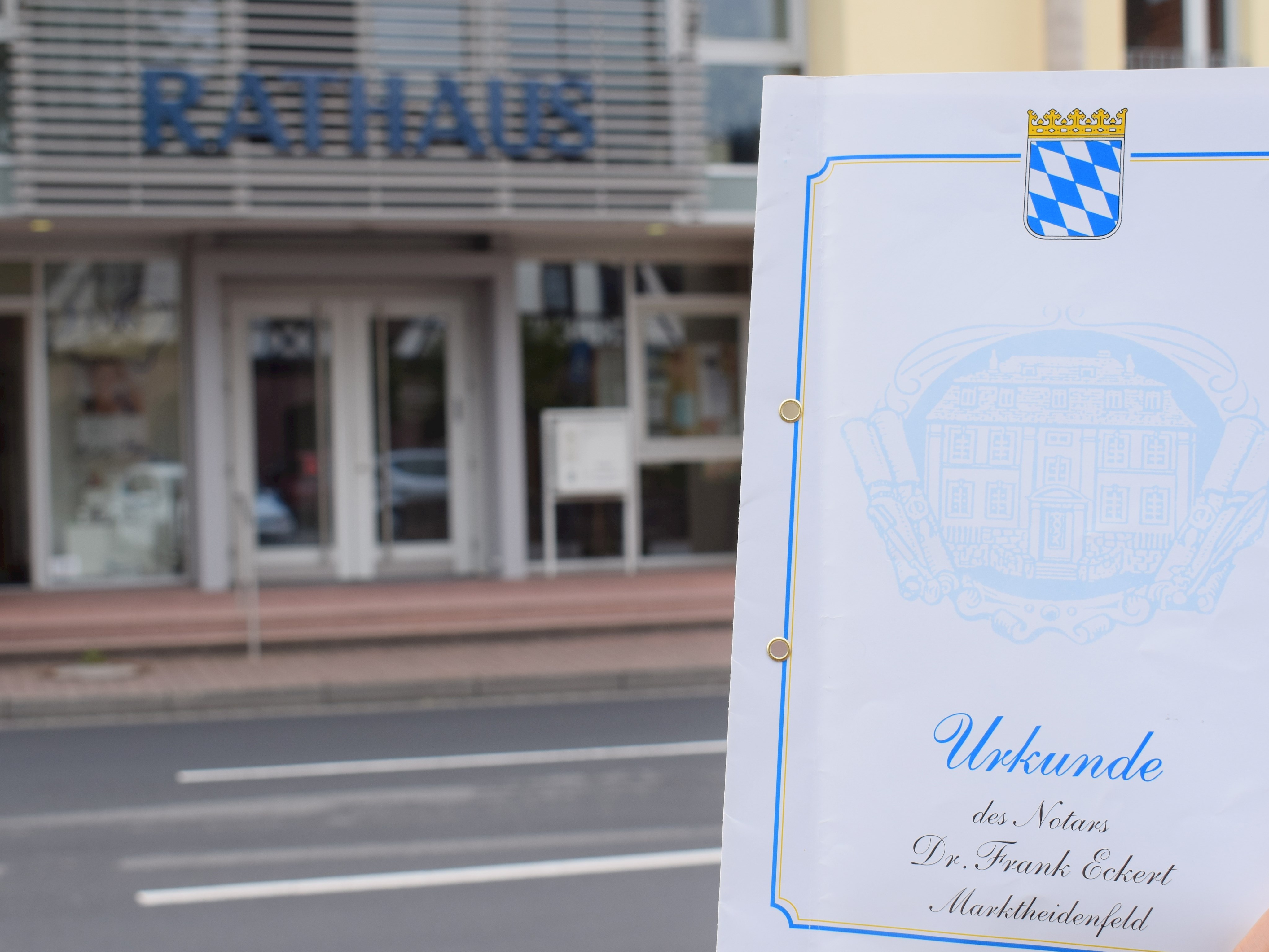 Mehr Bürgerservice: „Notariats-Amtstag“ mit Beurkundungsmöglichkeit künftig in Kreuzwertheim