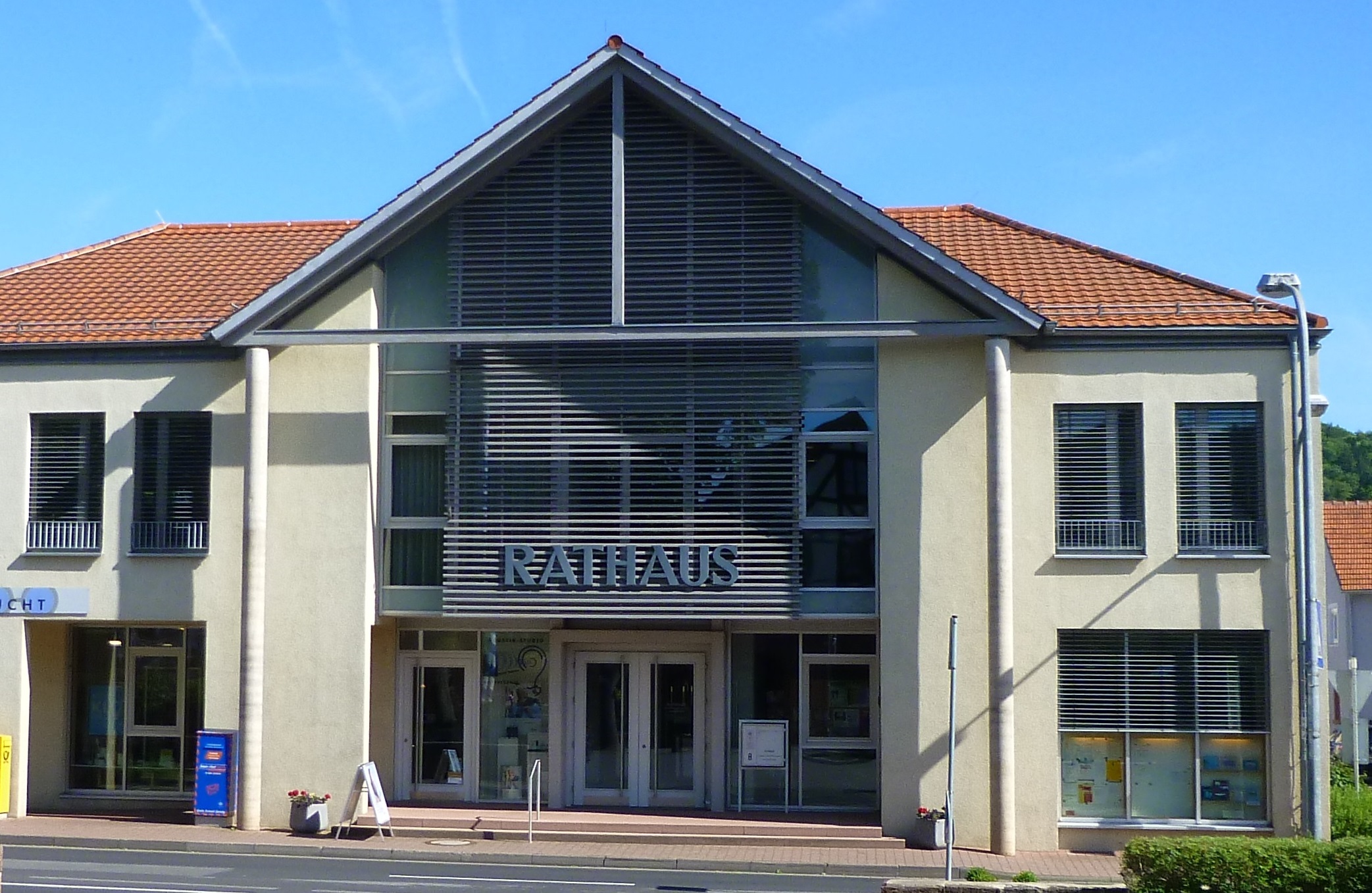 Rathaus der Verwaltungsgemeinschaft Kreuzwertheim geschlossen: Terminvereinbarung erforderlich